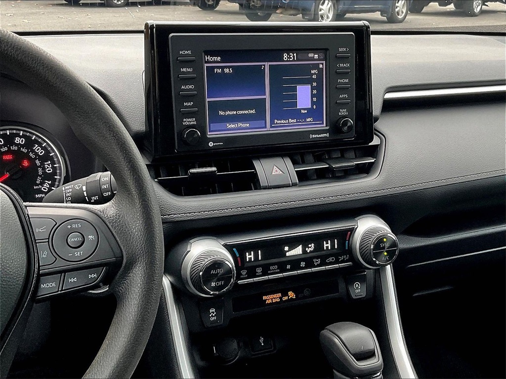 2021 Toyota RAV4 XLE - Photo 18