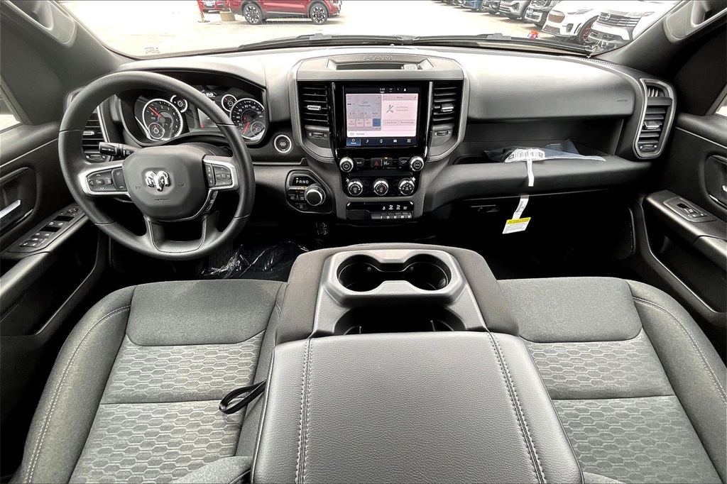 2026 Ram 1500 Tradesman - Photo 12