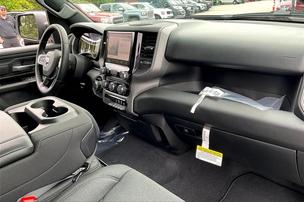 2026 Ram 1500 Tradesman - Photo 10