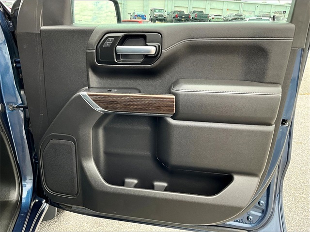 2021 Chevrolet Silverado 1500 RST - Photo 12