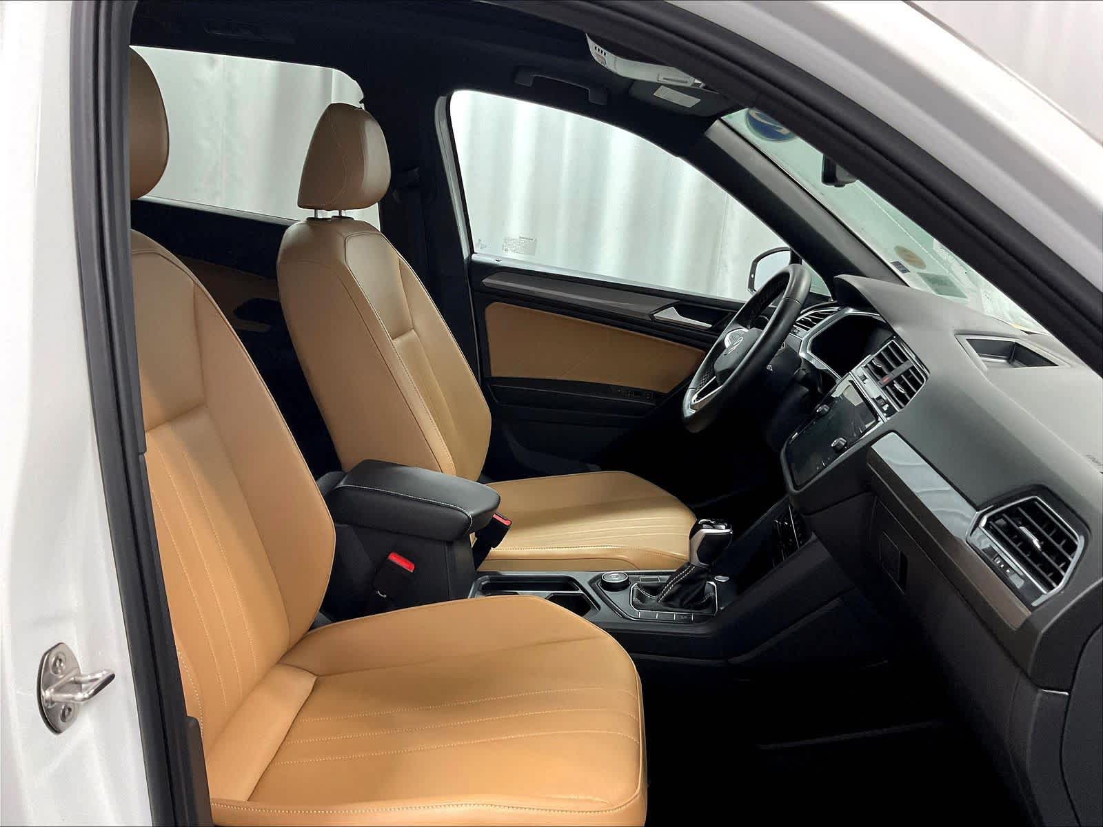 2022 Volkswagen Tiguan SE - Photo 11