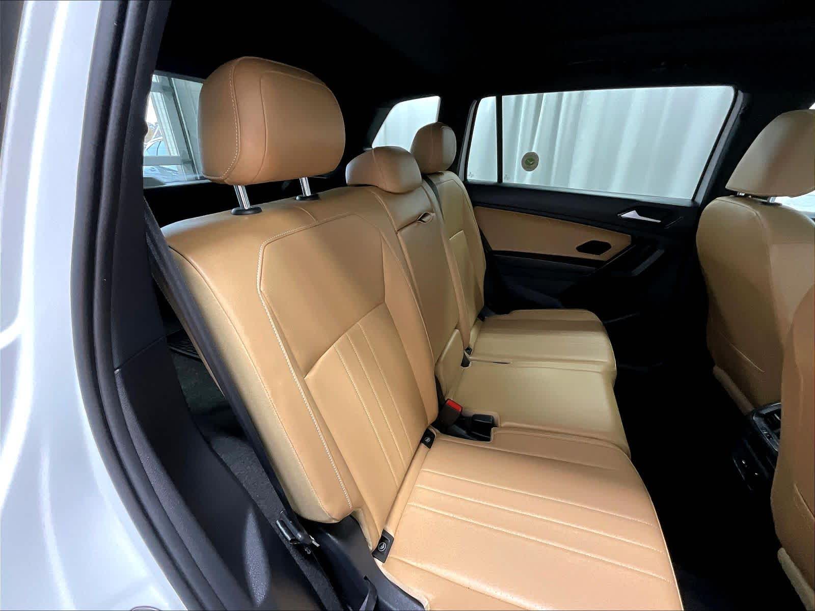 2022 Volkswagen Tiguan SE - Photo 16