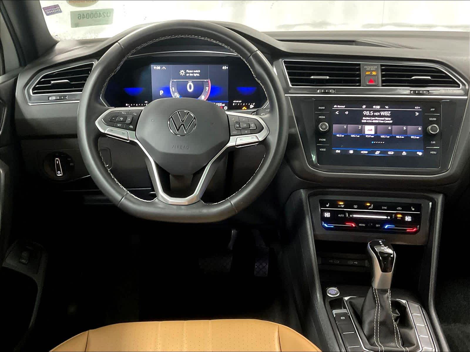 2022 Volkswagen Tiguan SE - Photo 17