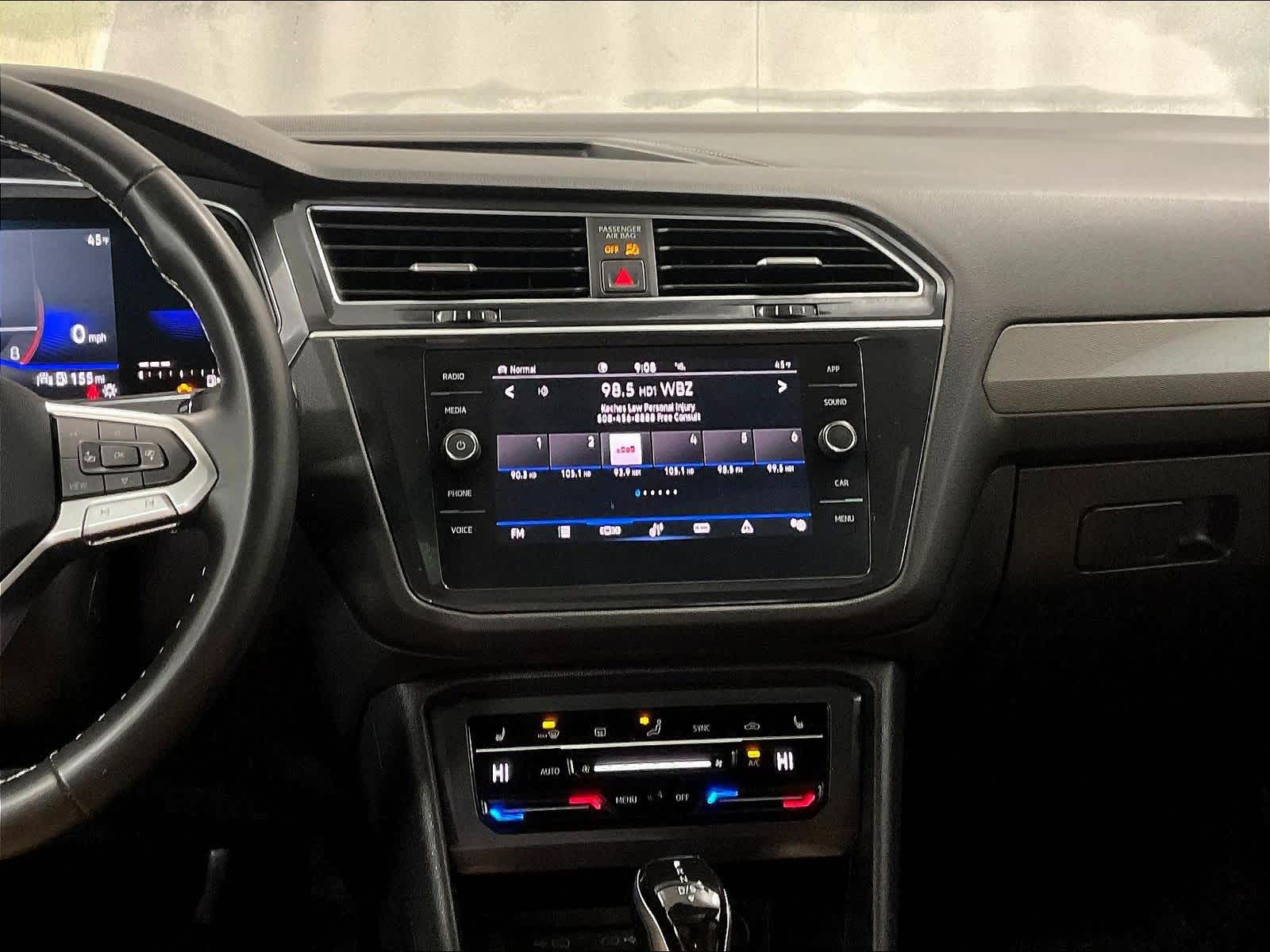 2022 Volkswagen Tiguan SE - Photo 18