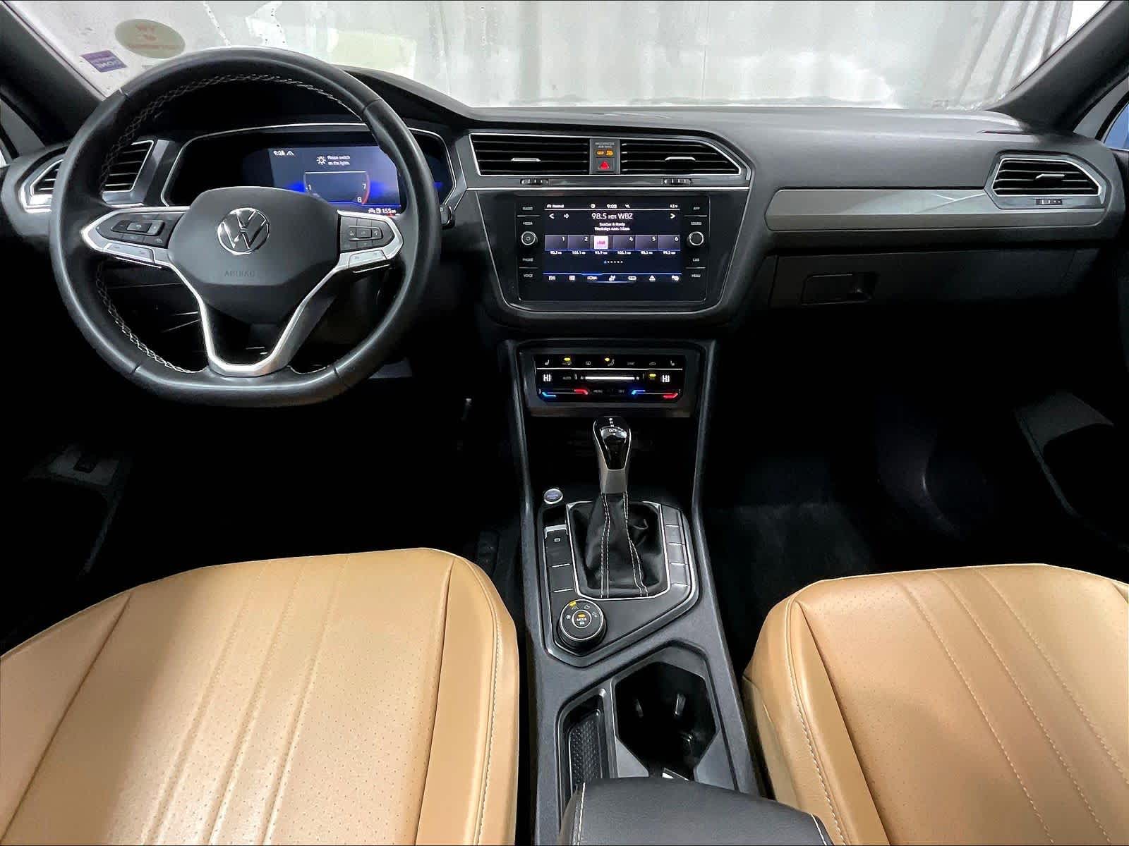 2022 Volkswagen Tiguan SE - Photo 21