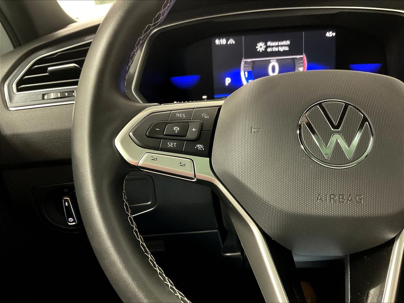 2022 Volkswagen Tiguan SE - Photo 23