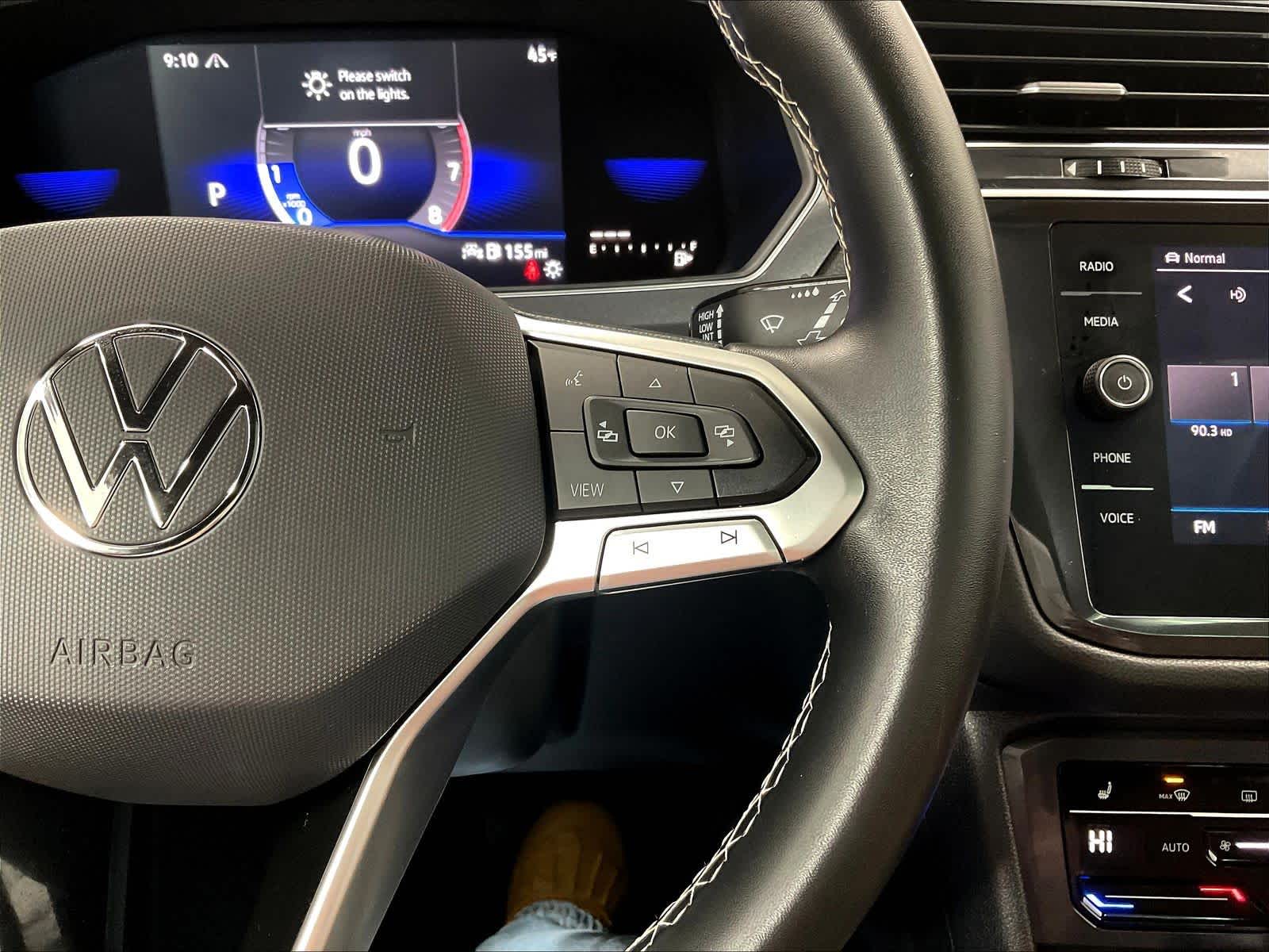 2022 Volkswagen Tiguan SE - Photo 24