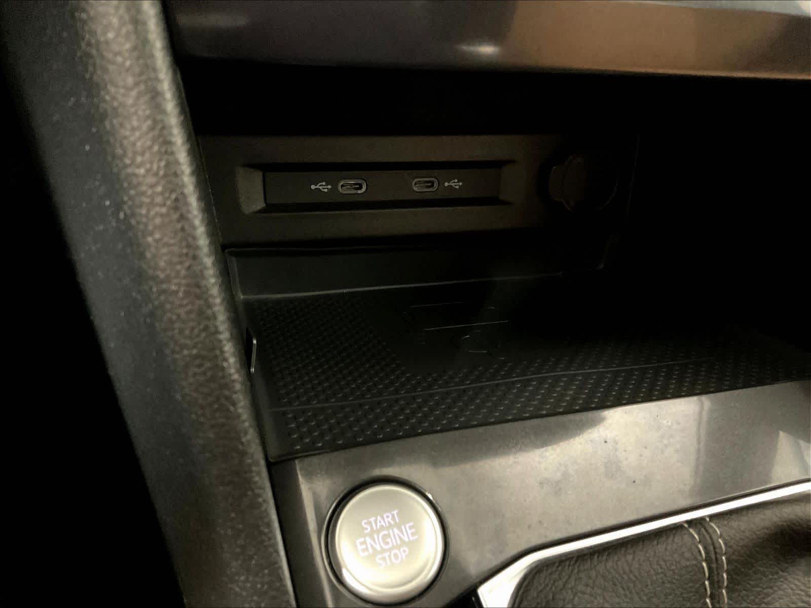 2022 Volkswagen Tiguan SE - Photo 27