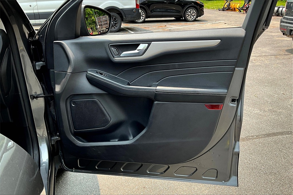2022 Ford Escape SEL - Photo 12