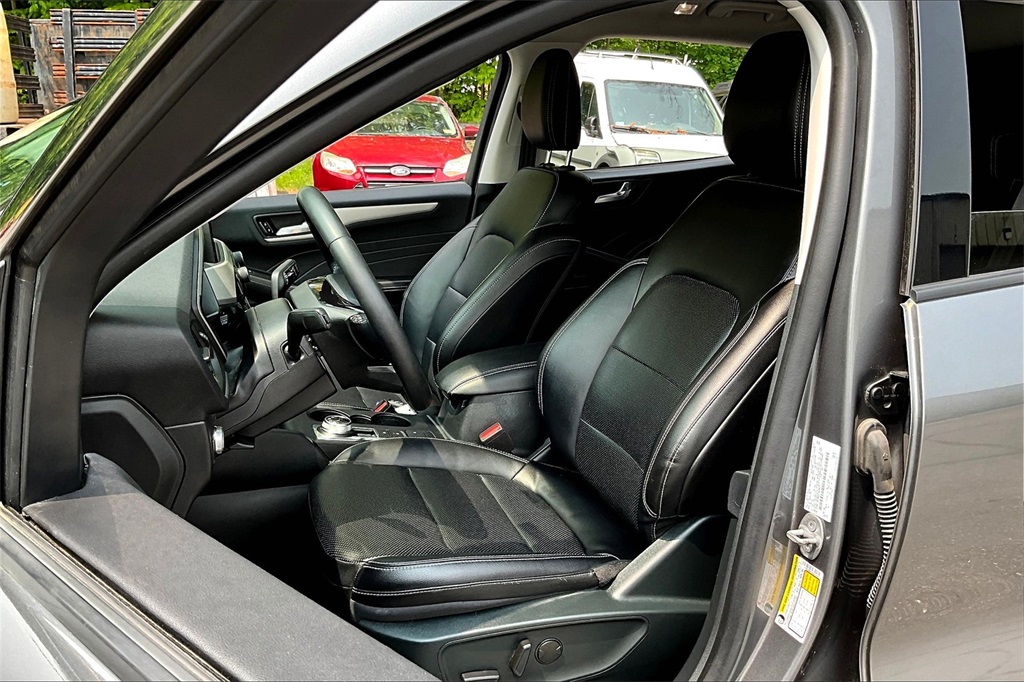 2022 Ford Escape SEL - Photo 10