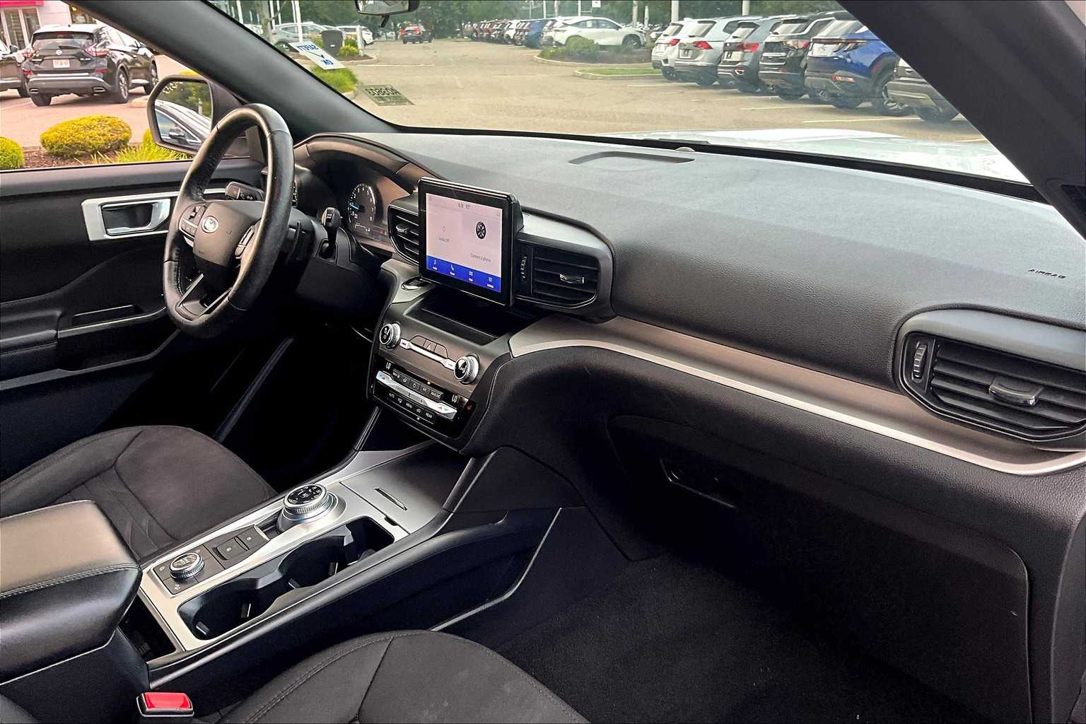 2020 Ford Explorer XLT - Photo 14