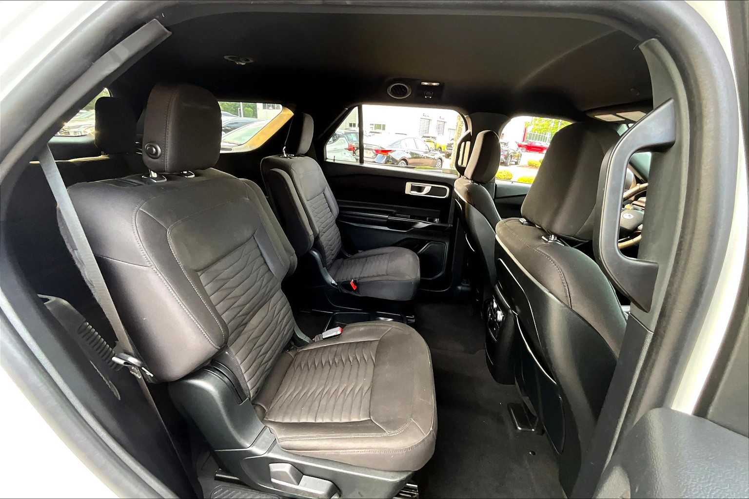 2020 Ford Explorer XLT - Photo 16