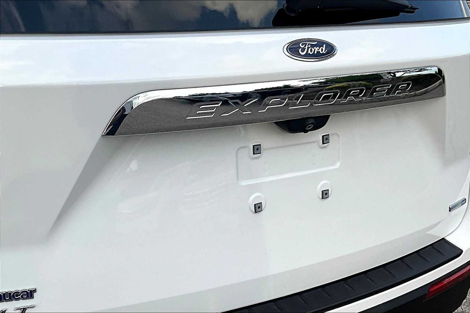 2020 Ford Explorer XLT - Photo 28