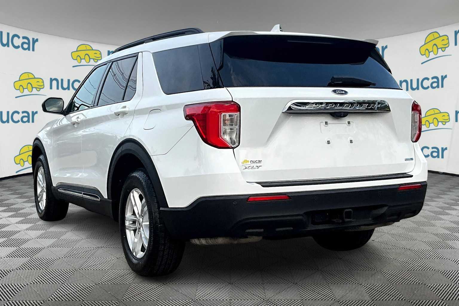 2020 Ford Explorer XLT - Photo 4