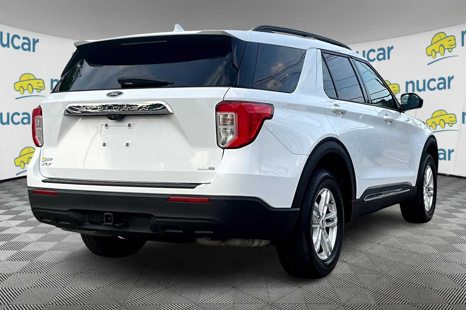 2020 Ford Explorer XLT - Photo 6