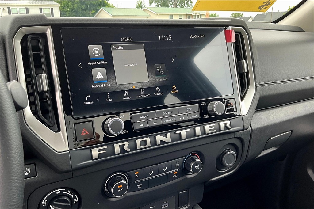 2025 Nissan Frontier SV - Photo 18