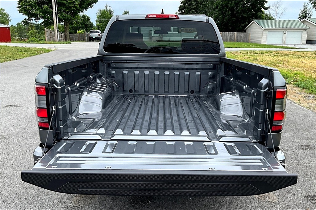 2025 Nissan Frontier SV - Photo 32