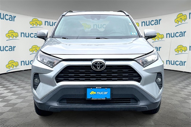 2021 Toyota RAV4 XLE - Photo 3