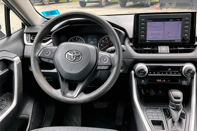 2021 Toyota RAV4 XLE - Photo 5