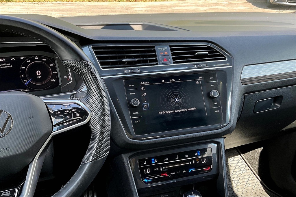 2022 Volkswagen Tiguan 2.0T SEL R-Line - Photo 18