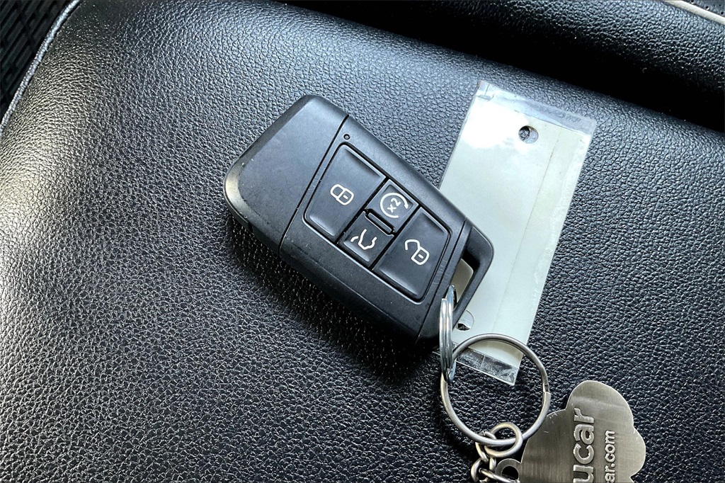 2022 Volkswagen Tiguan 2.0T SEL R-Line - Photo 29