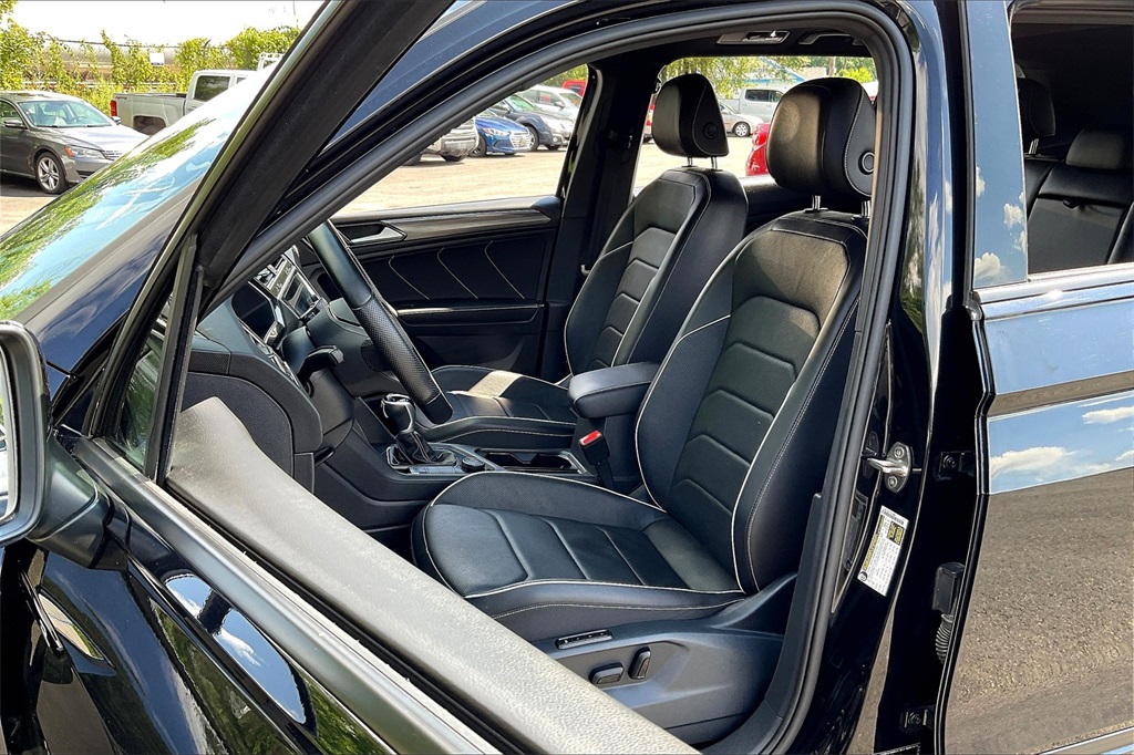 2022 Volkswagen Tiguan 2.0T SEL R-Line - Photo 10