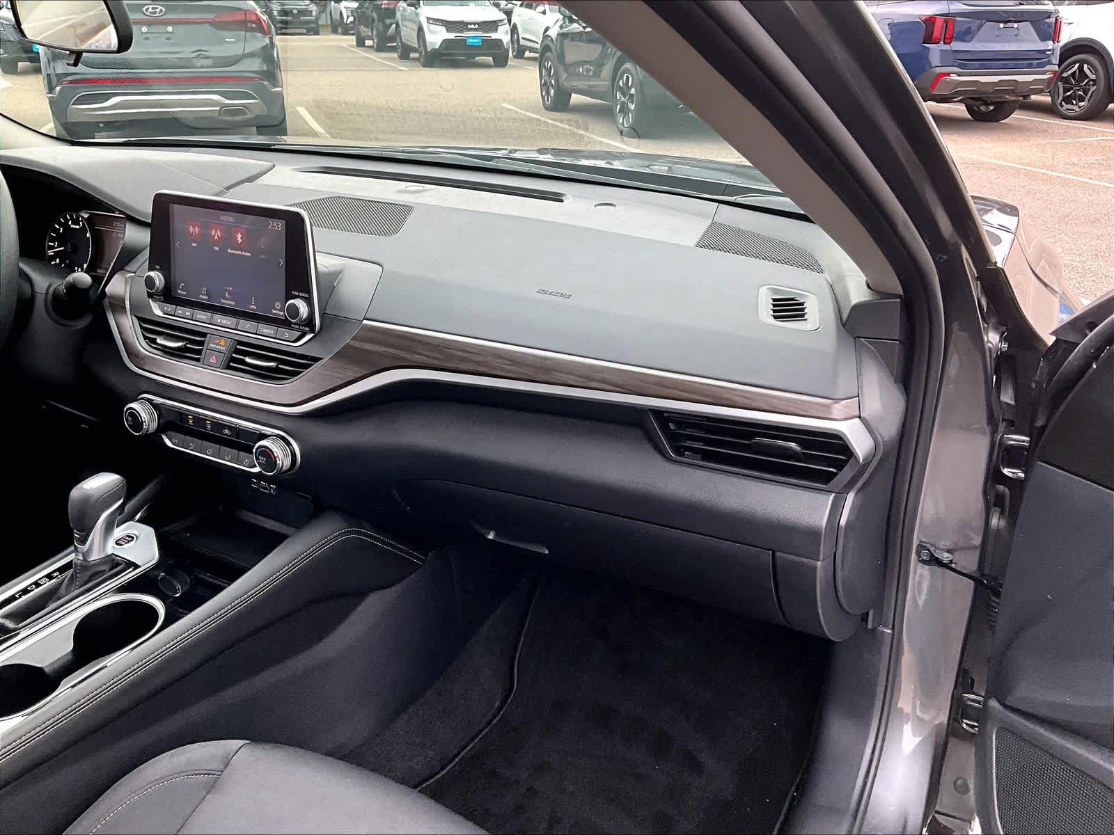 2023 Nissan Altima 2.5 SV - Photo 13