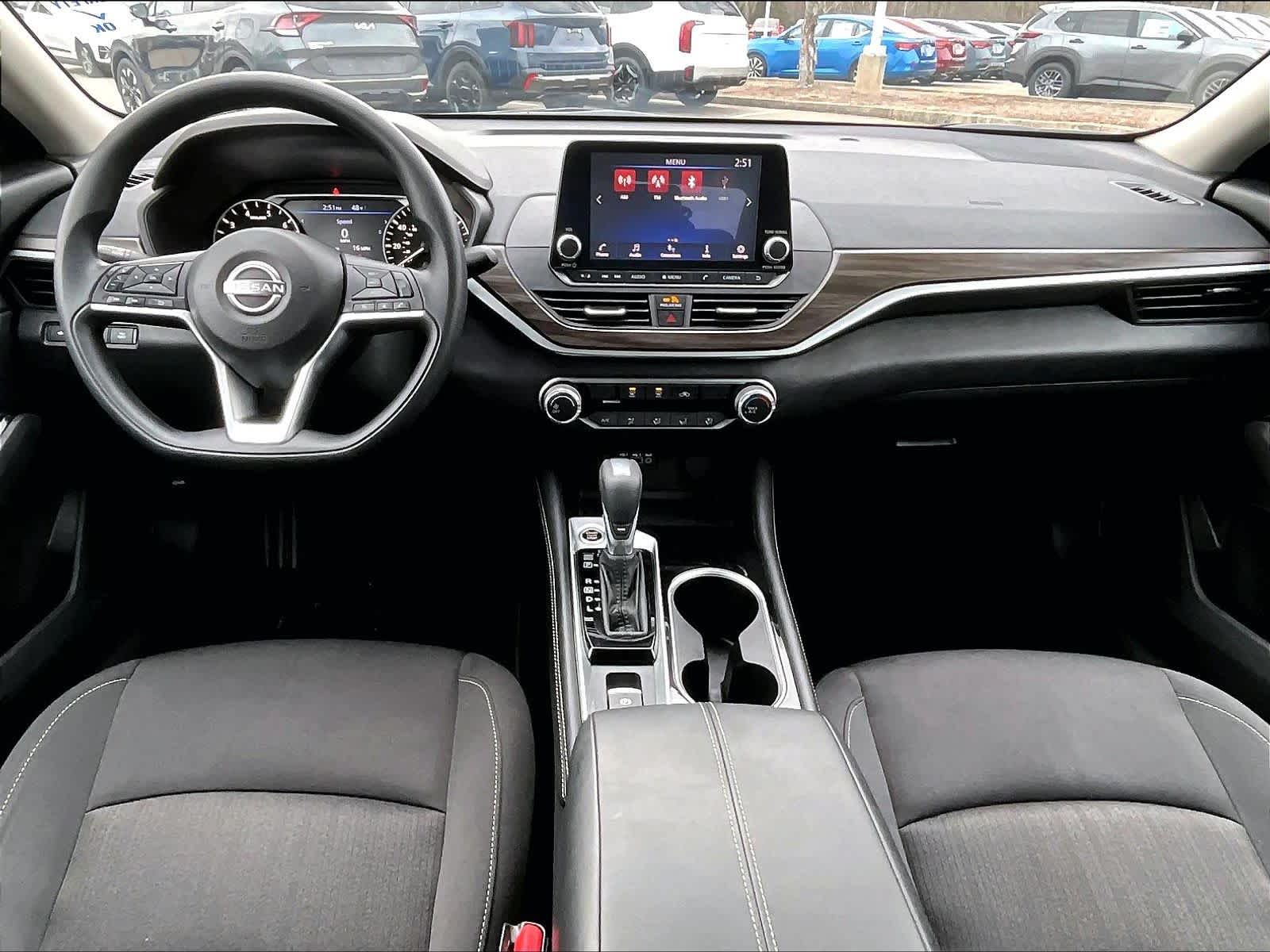 2023 Nissan Altima 2.5 SV - Photo 21