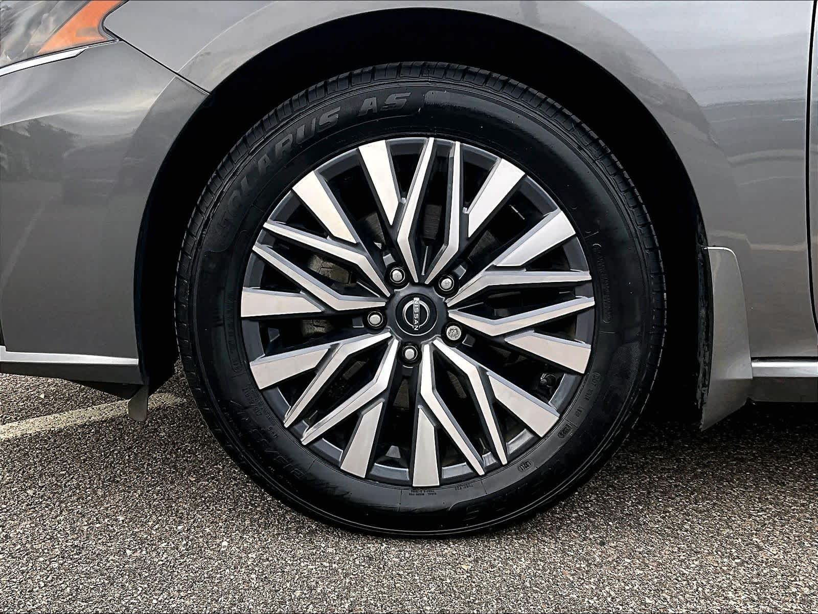 2023 Nissan Altima 2.5 SV - Photo 7