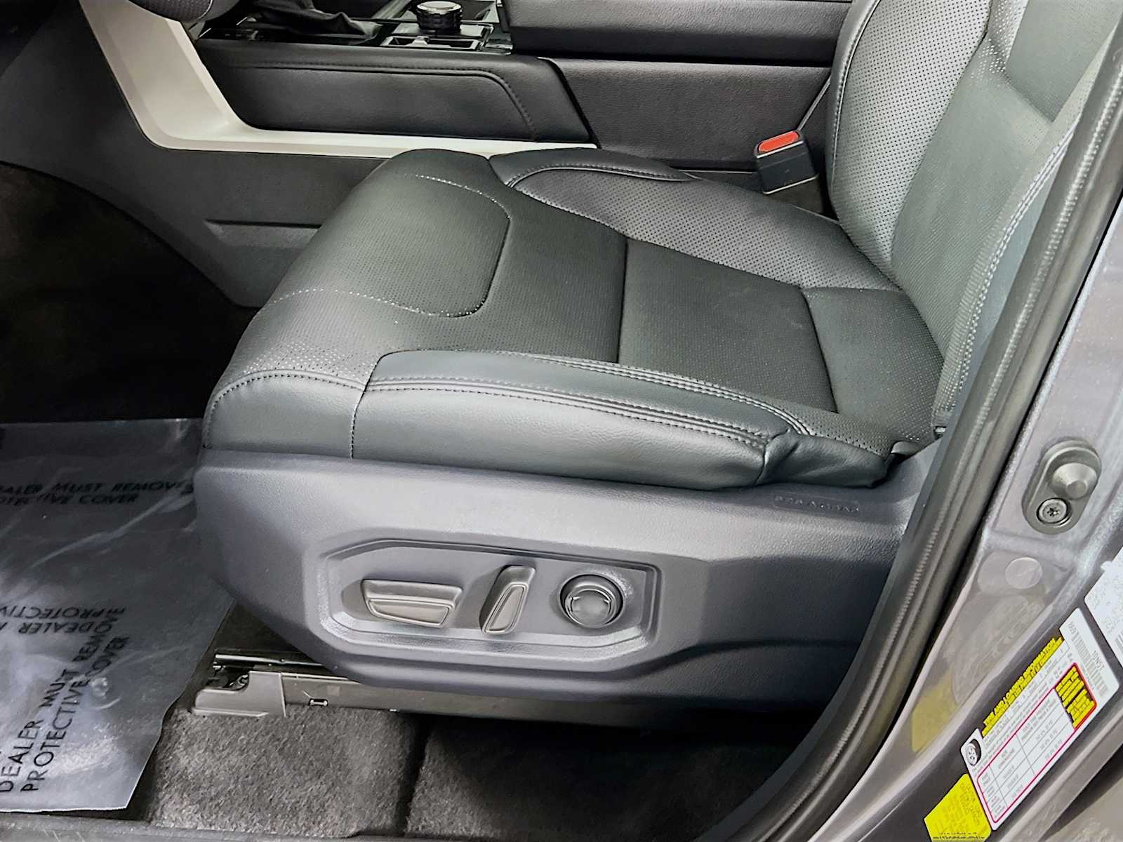 2023 Toyota Tundra Limited - Photo 19