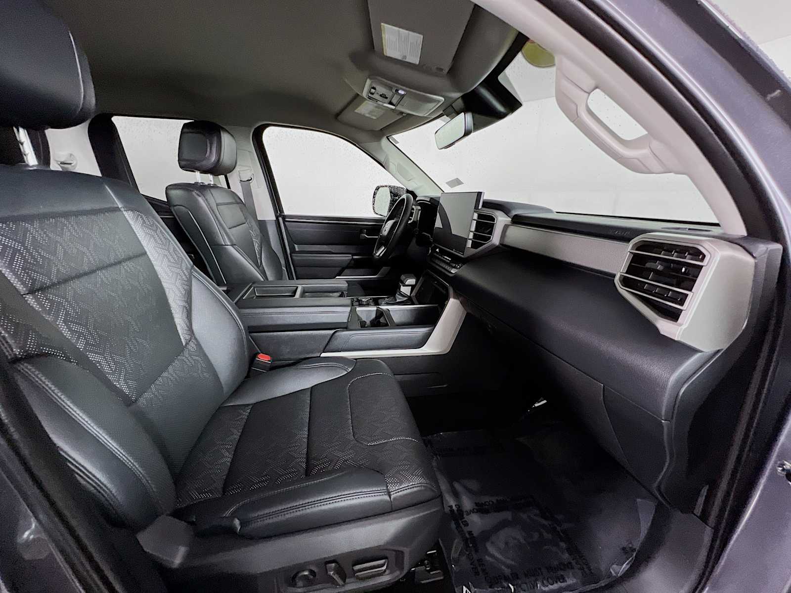 2023 Toyota Tundra Limited - Photo 27