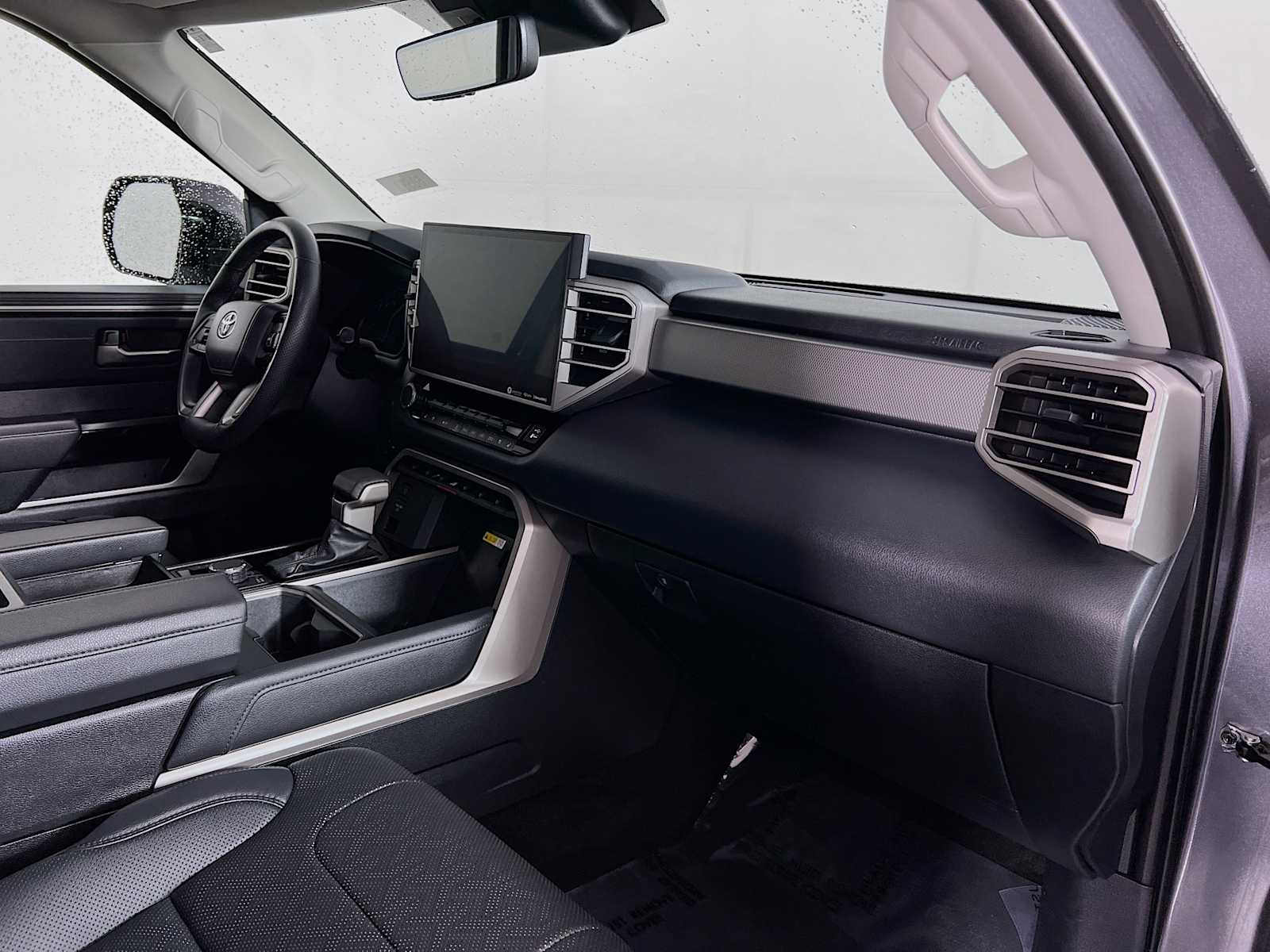 2023 Toyota Tundra Limited - Photo 28