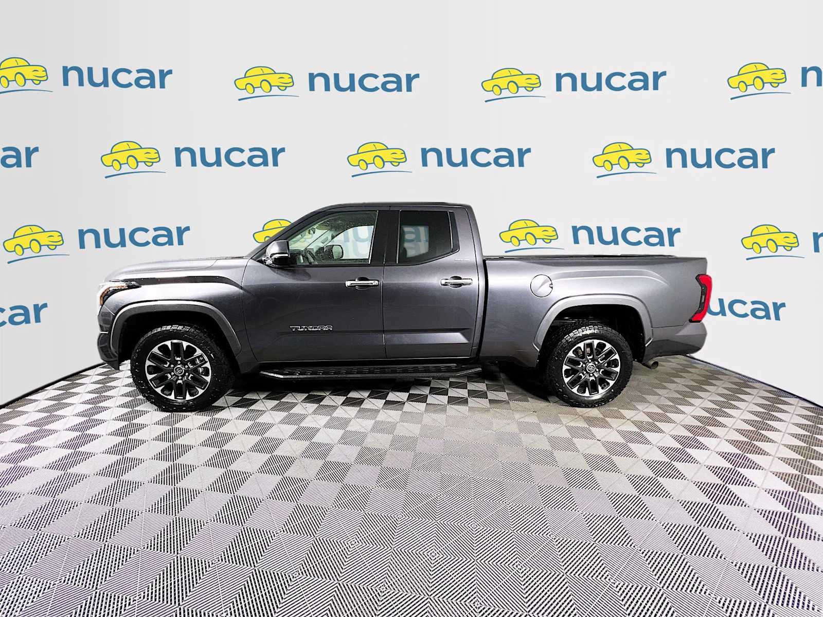 2023 Toyota Tundra Limited - Photo 4