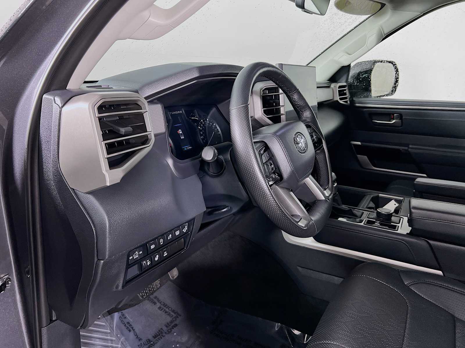 2023 Toyota Tundra Limited - Photo 9