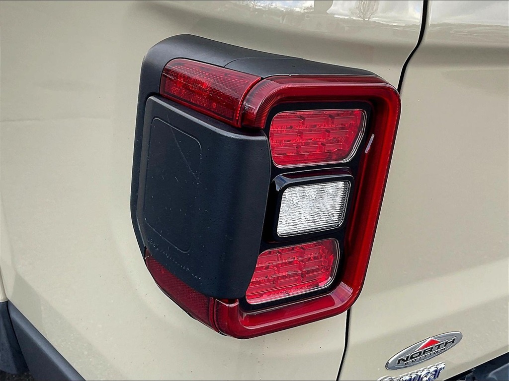 2020 Jeep Gladiator Overland - Photo 30