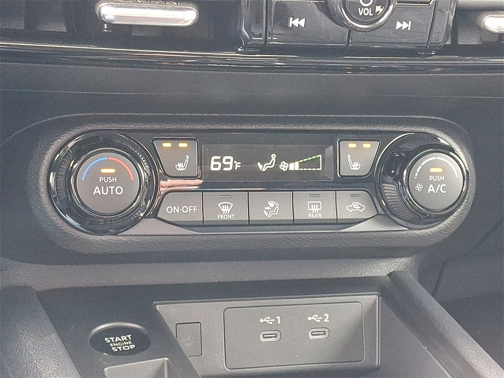 2026 Nissan Kicks SV - Photo 12