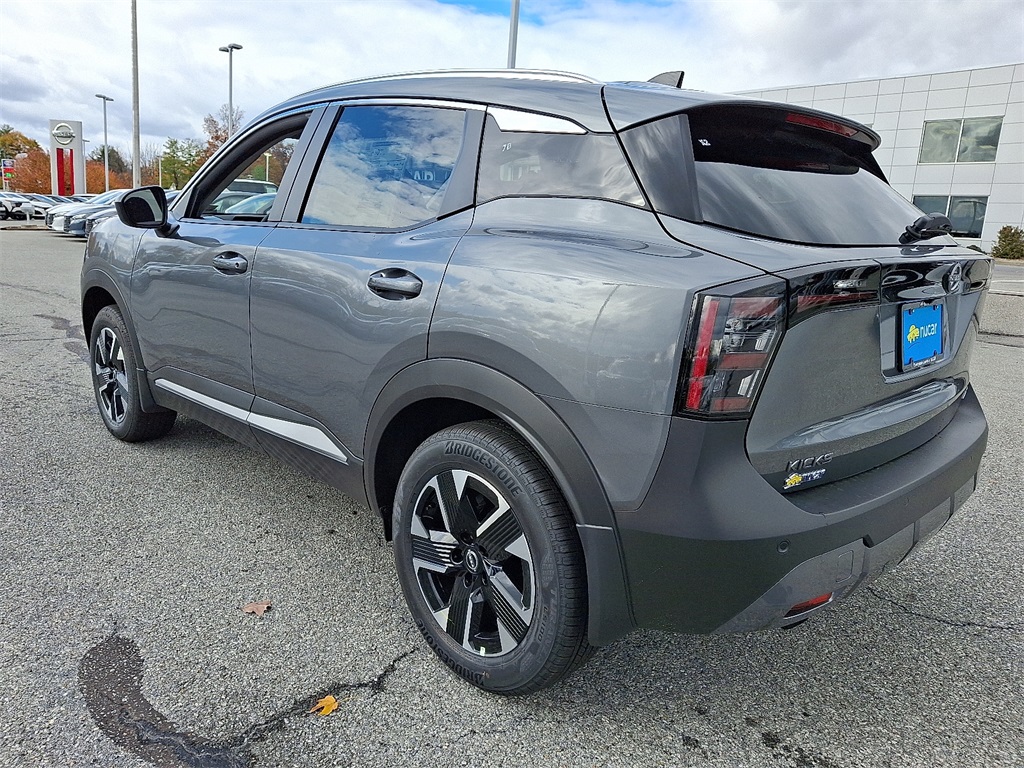 2026 Nissan Kicks SV - Photo 3