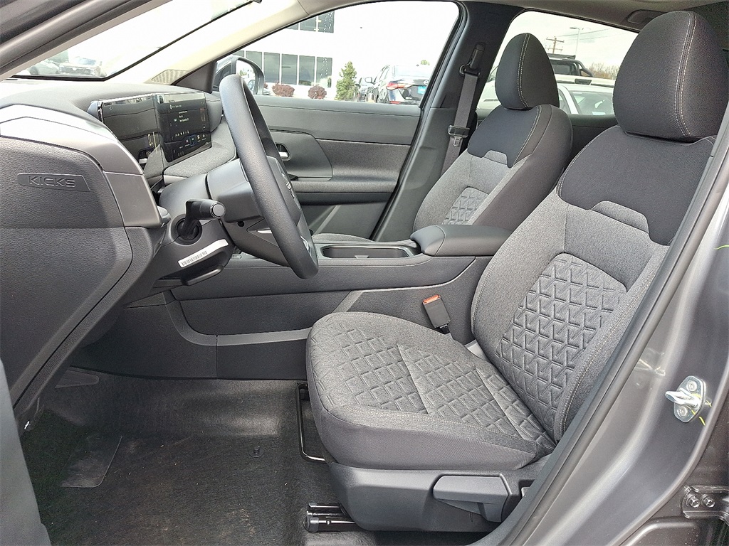 2026 Nissan Kicks SV - Photo 9