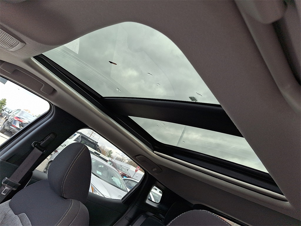 2026 Nissan Kicks SV - Photo 10