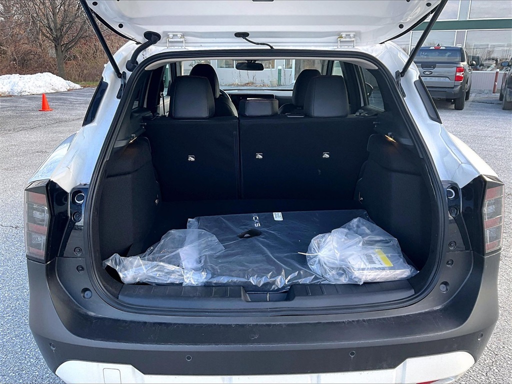 2025 Nissan Kicks SR - Photo 34