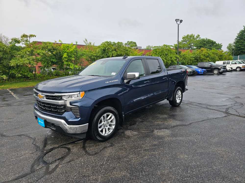 2023 Chevrolet Silverado 1500 LT - Photo 5