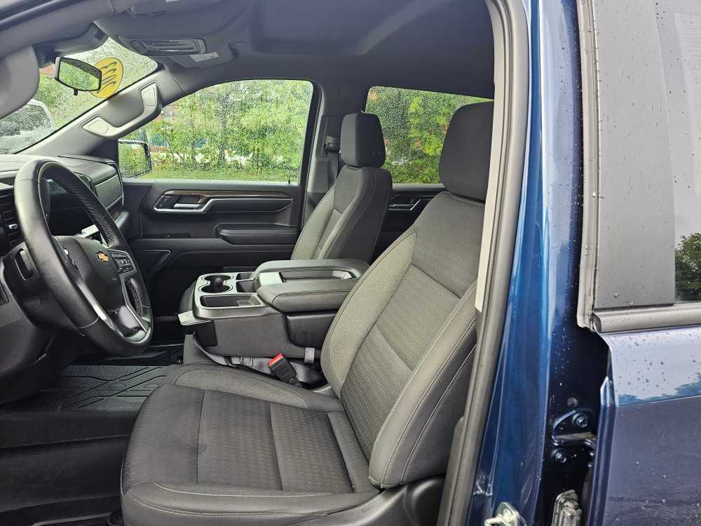 2023 Chevrolet Silverado 1500 LT - Photo 10