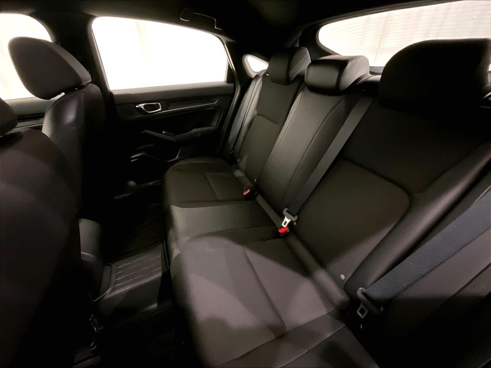 2025 Honda Civic Hatchback Sport - Photo 15