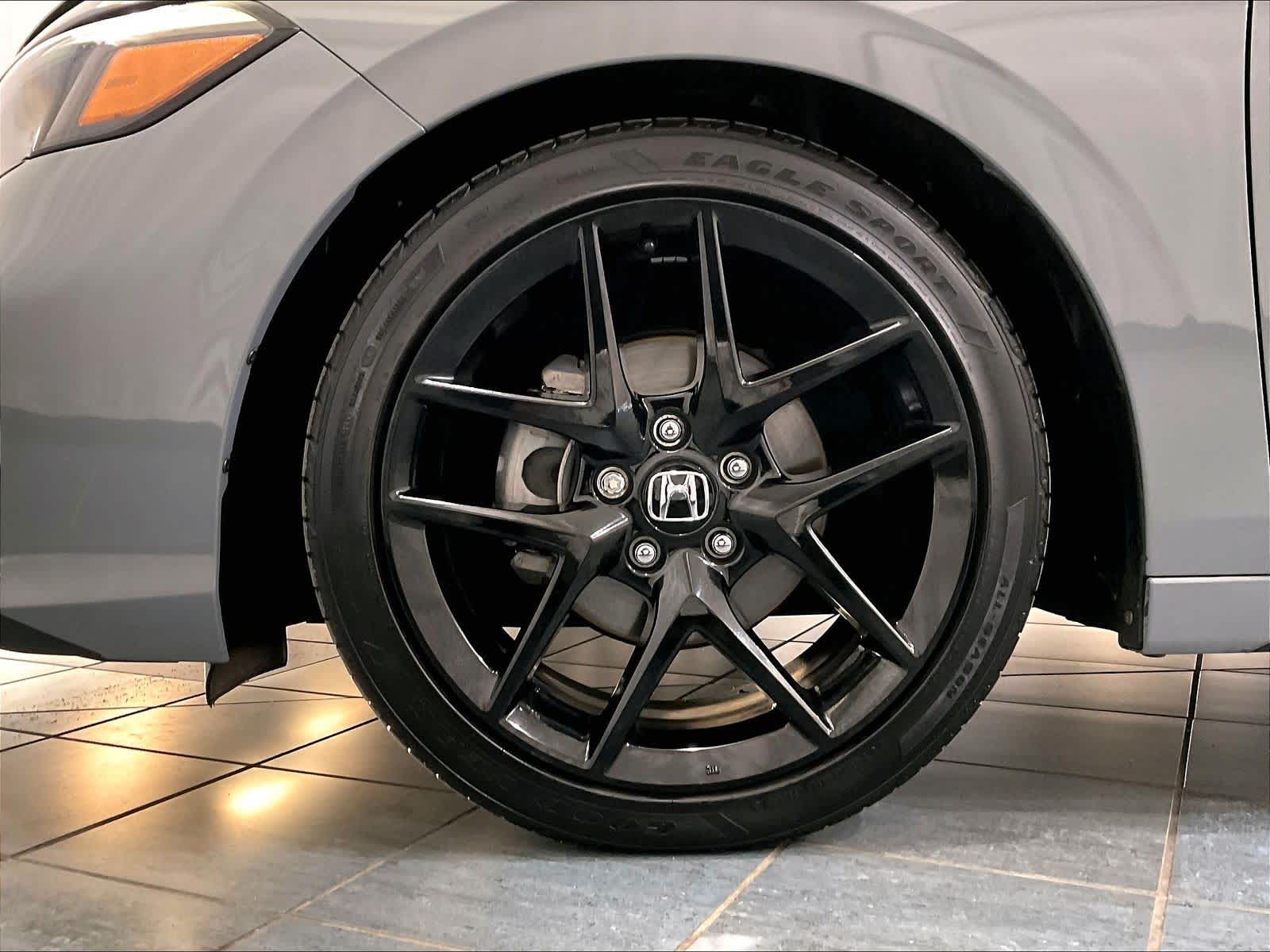 2025 Honda Civic Hatchback Sport - Photo 7