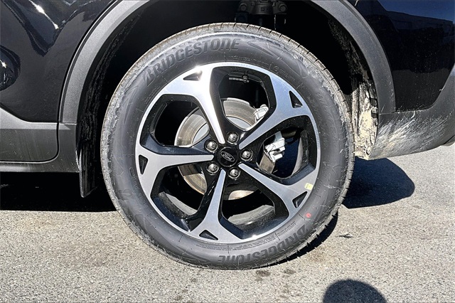 2025 Ford Escape Hybrid ST-Line Select - Photo 13