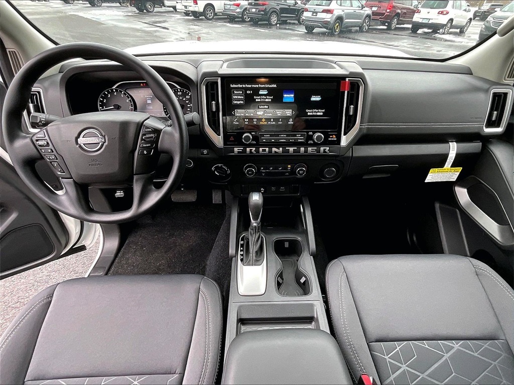 2025 Nissan Frontier SV - Photo 20