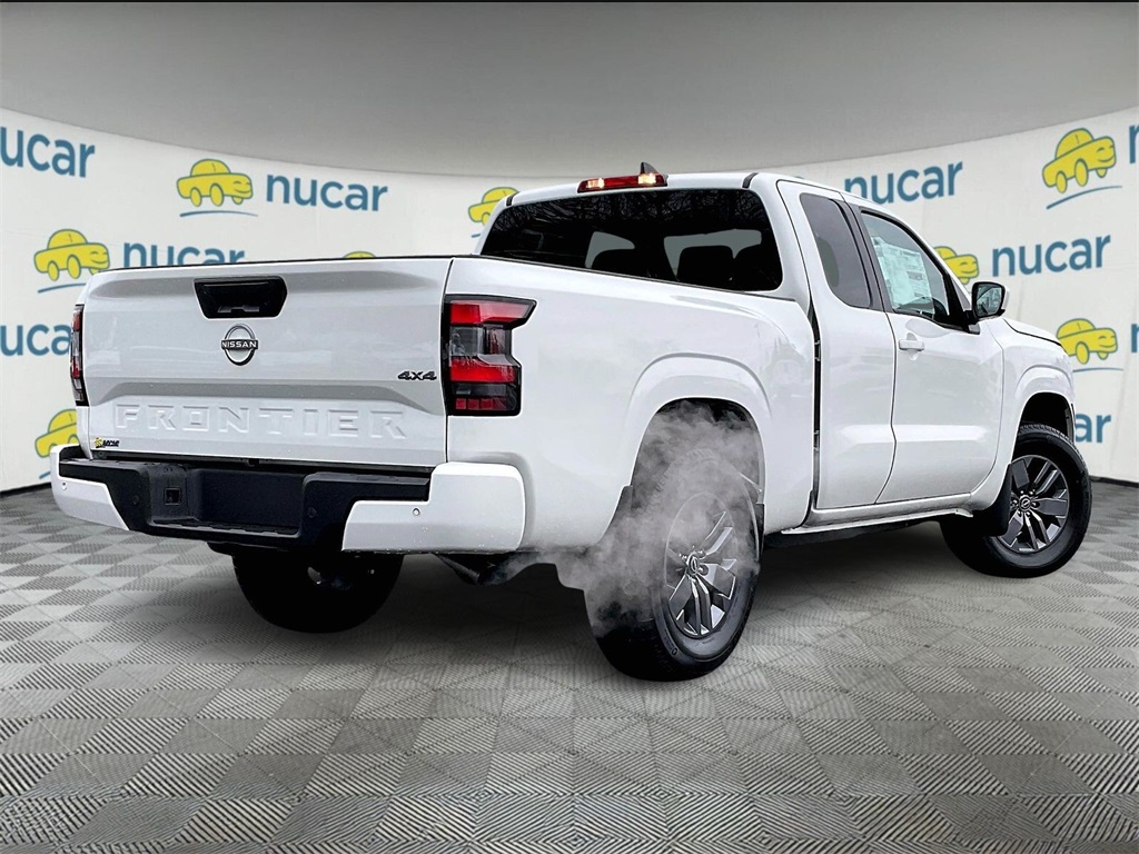 2025 Nissan Frontier SV - Photo 6