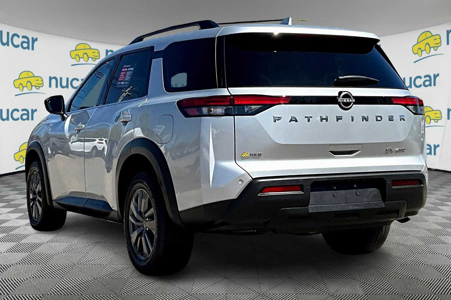 2022 Nissan Pathfinder SV - Photo 4