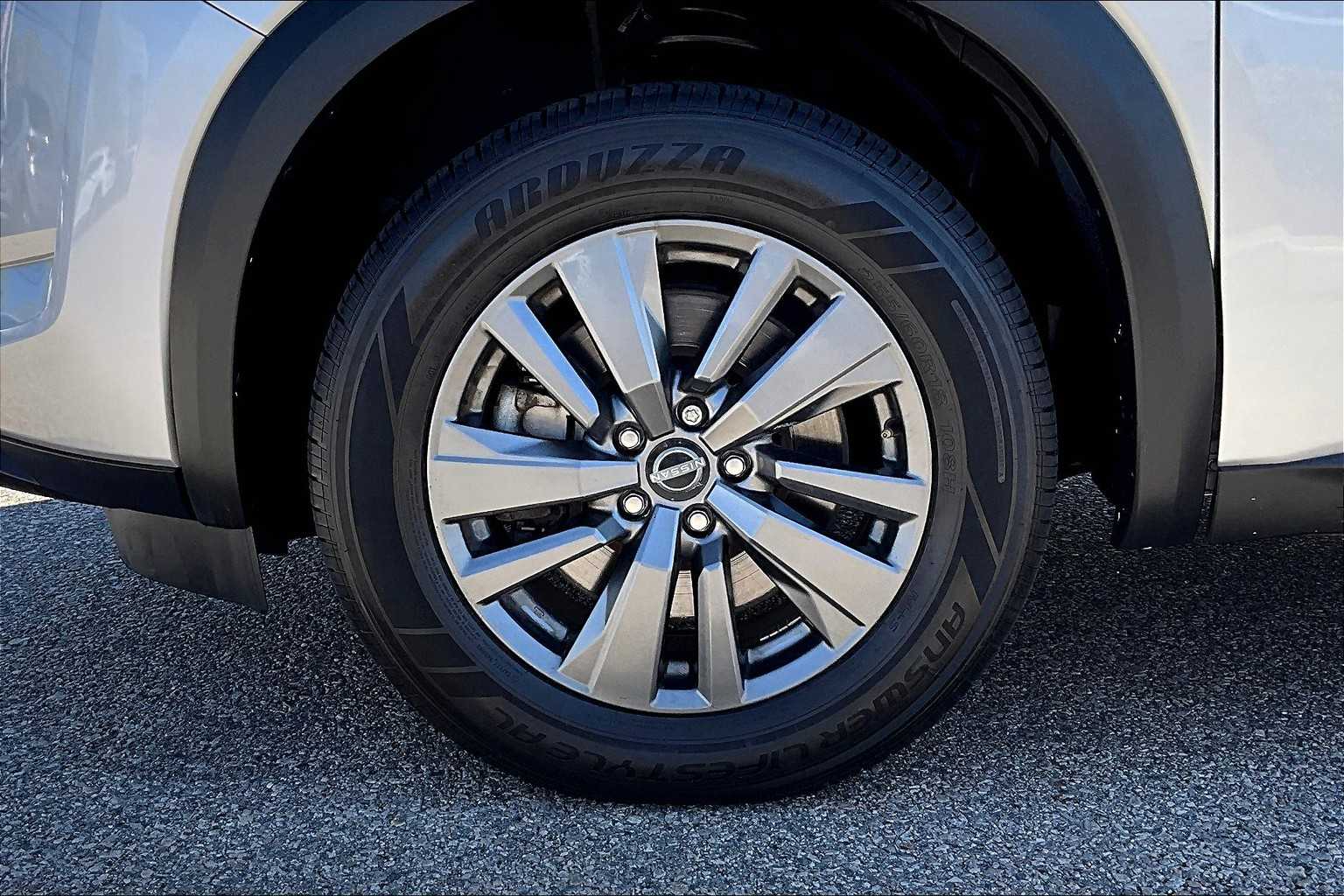 2022 Nissan Pathfinder SV - Photo 7