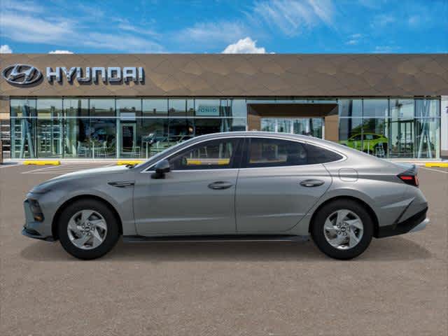 2025 Hyundai Sonata SE - Photo 3
